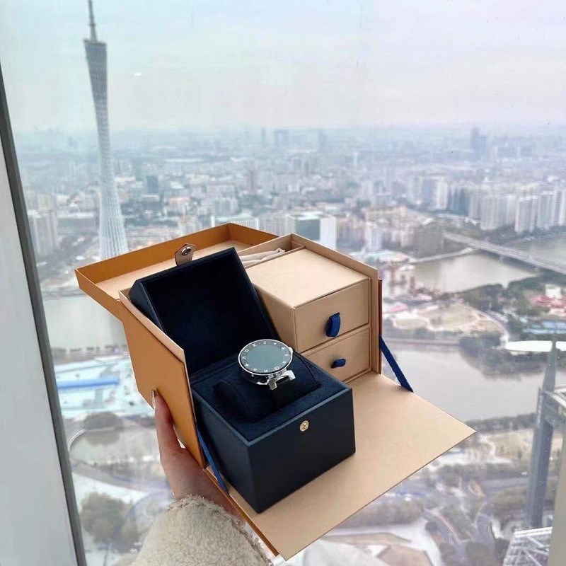 LV Louis Vuitton Tambour Horizon SmartReplica Watch Premium Quality Features-6