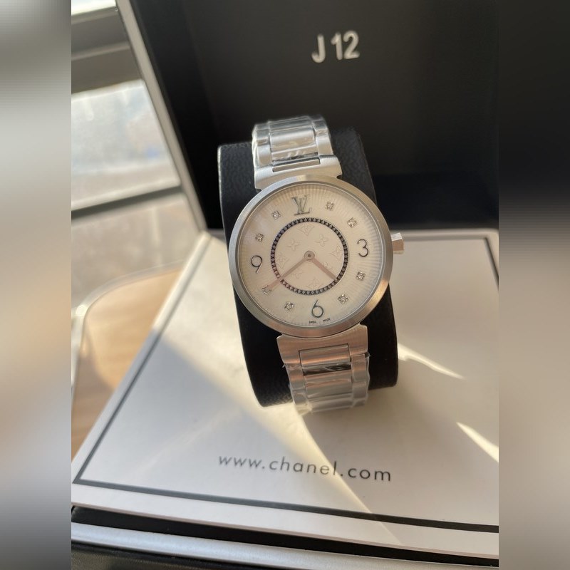 LV Tambour Slim Series Luxury Replica Watch with Precision-4