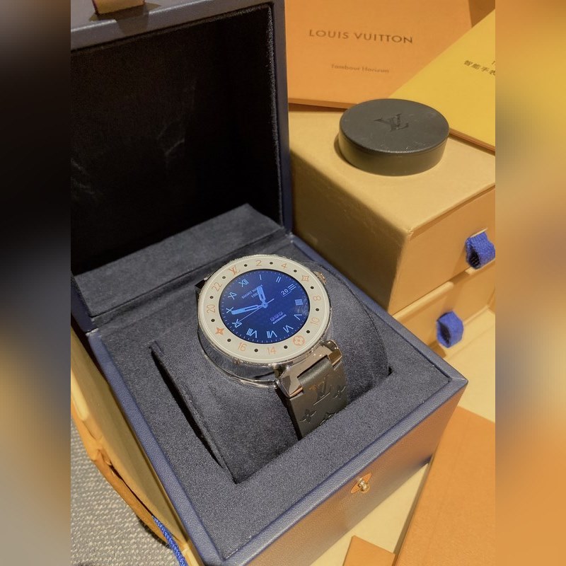 LV Tambour Horizon SmartReplica Watch Luxury Smart Timepiece-2
