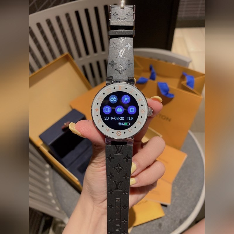 LV Louis Vuitton Tambour Horizon SmartReplica Watch Premium Wearable Tech-3