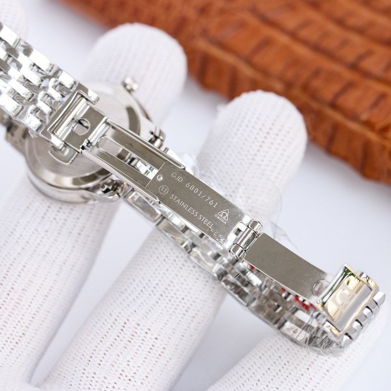 Omega Omega Constellation Butterfly Ladies Replica Watch 27.4mm Elegant Timepiece-8