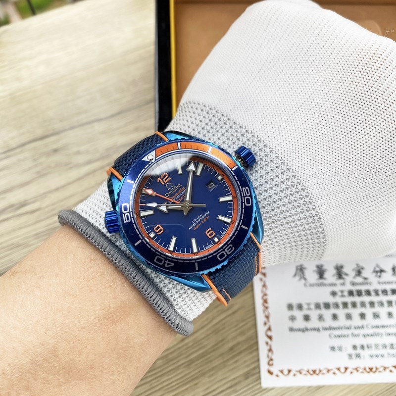 Omega Seamaster 600m Diver's Replica Watch Four-Hand 24-Hour Movement-5