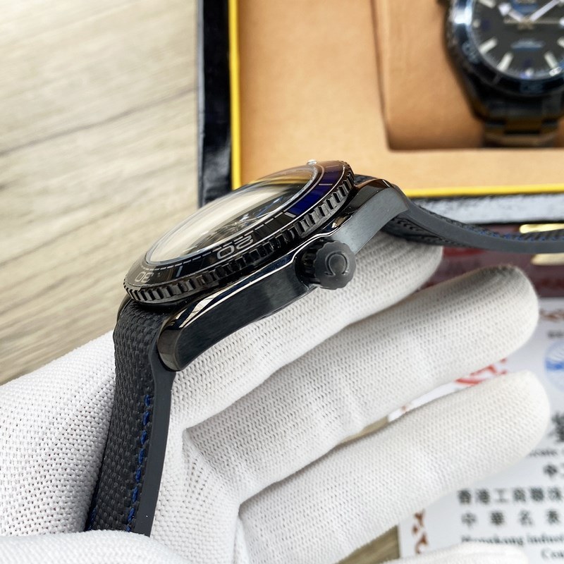 Omega Seamaster 600m Diver's Replica Watch Four-Hand 24-Hour Movement-8