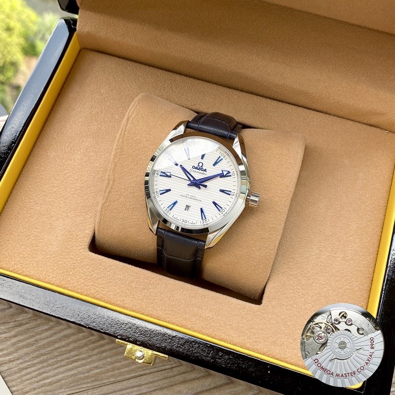 OMEGA Seamaster Aqua Terra 150m Luxury Dive Replica Watch-6