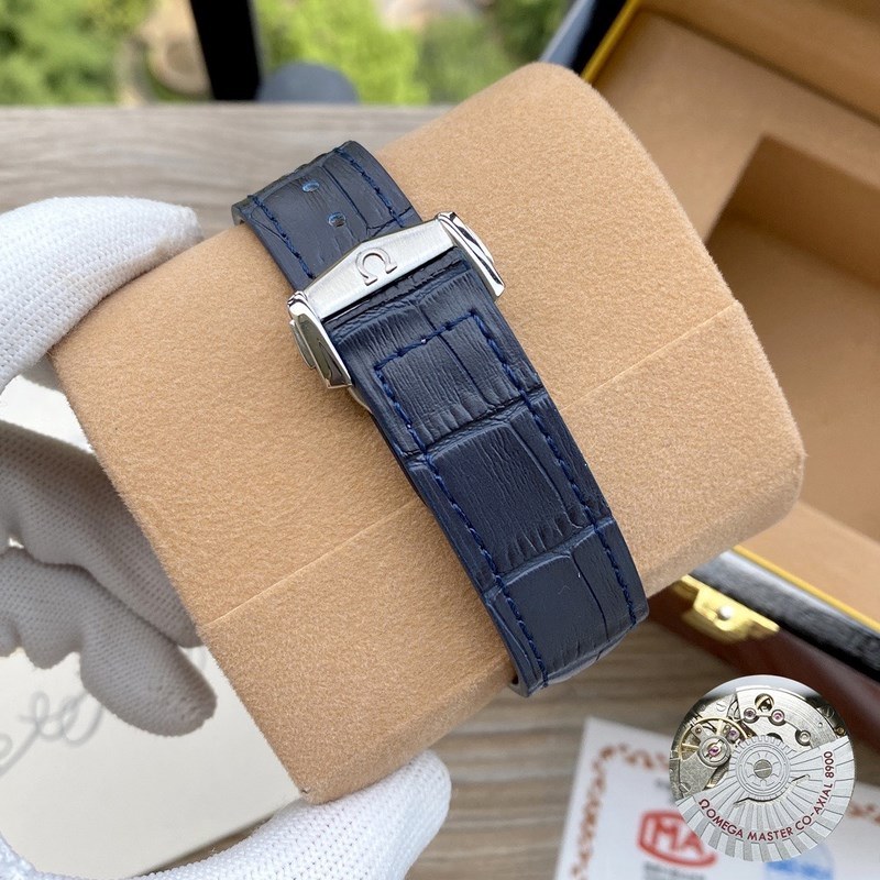 OMEGA Seamaster Aqua Terra 150m Luxury Dive Replica Watch-8