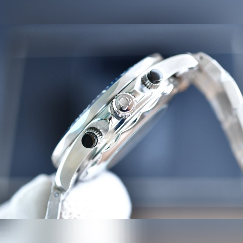 Omega Seamaster 300m Multifunctional Diver's Replica Watch-6