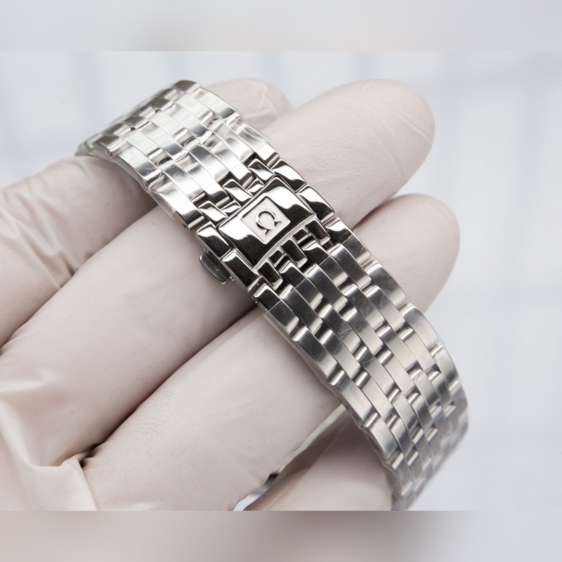 Omega-Constellation Couple's Replica Watch Genuine with Sunburst Dial and Curved Sapphire Glass-7