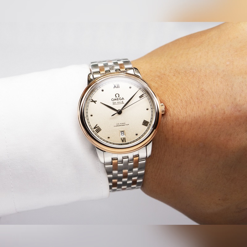 Omega De Ville Couple Replica Watch Authentic Sunburst Dial Quality Arc Sapphire Glass-2