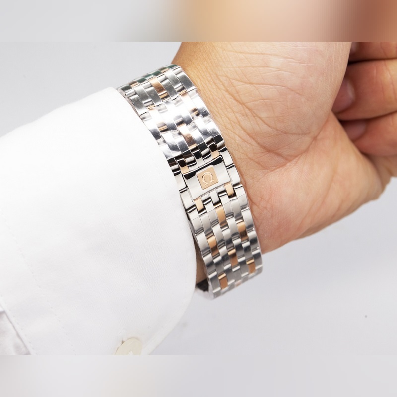 Omega De Ville Couple Replica Watch Authentic Sunburst Dial Quality Arc Sapphire Glass-7