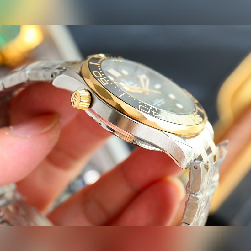 OMEGA Seamaster Ocean Planet Ocean 300m Upgrade Edition-5