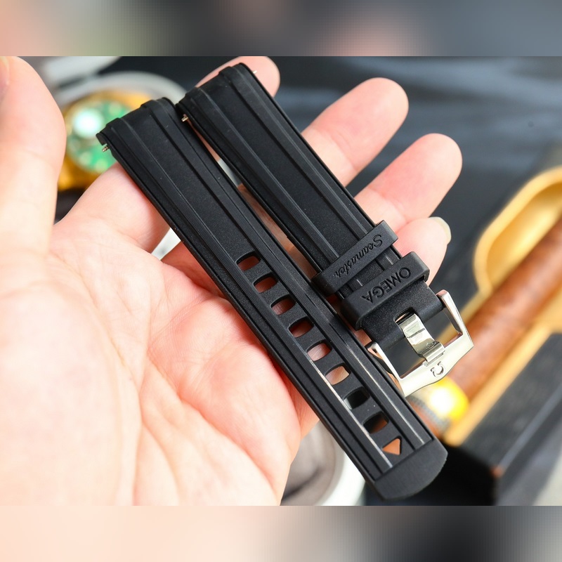 OMEGA Seamaster Ocean Planet Ocean 300m Upgrade Edition-8