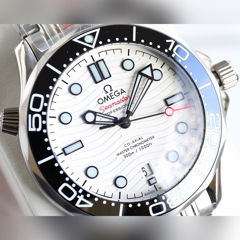 Official Omega Seamaster 300m Dive Replica Watch 2024 Recommendation with Fine-Tuned Steel Buckle-3
