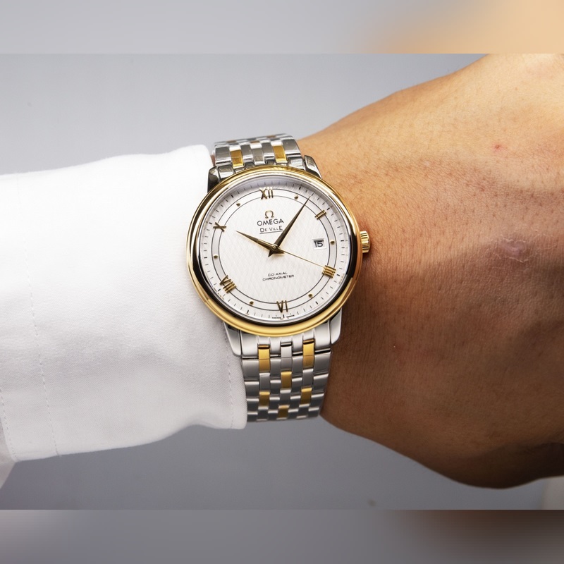 Omega De Ville Dynamic Couple's Replica Watch Authentic Sunburst Dial Quality-2