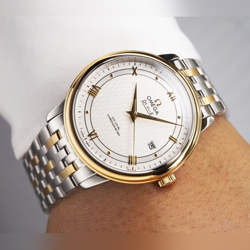 Omega De Ville Dynamic Couple's Replica Watch Authentic Sunburst Dial Quality-4