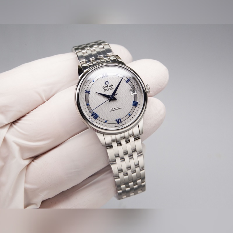 Omega De Ville Couple Replica Watch Genuine Sunburst Dial Arc Surface High Quality-5