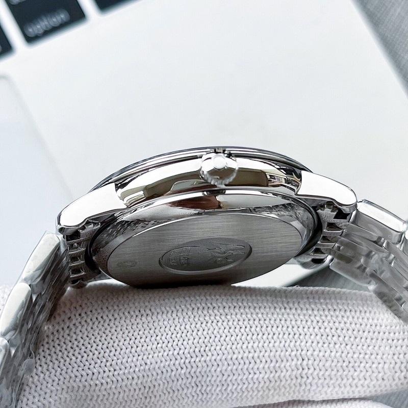 Omega De Ville Couple Replica Watch V Factory Authentic Model with Curved Dial-6