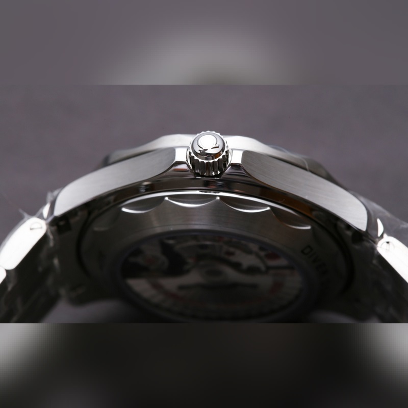 Omega Seamaster 300M Green Dial 2024 New Release-4