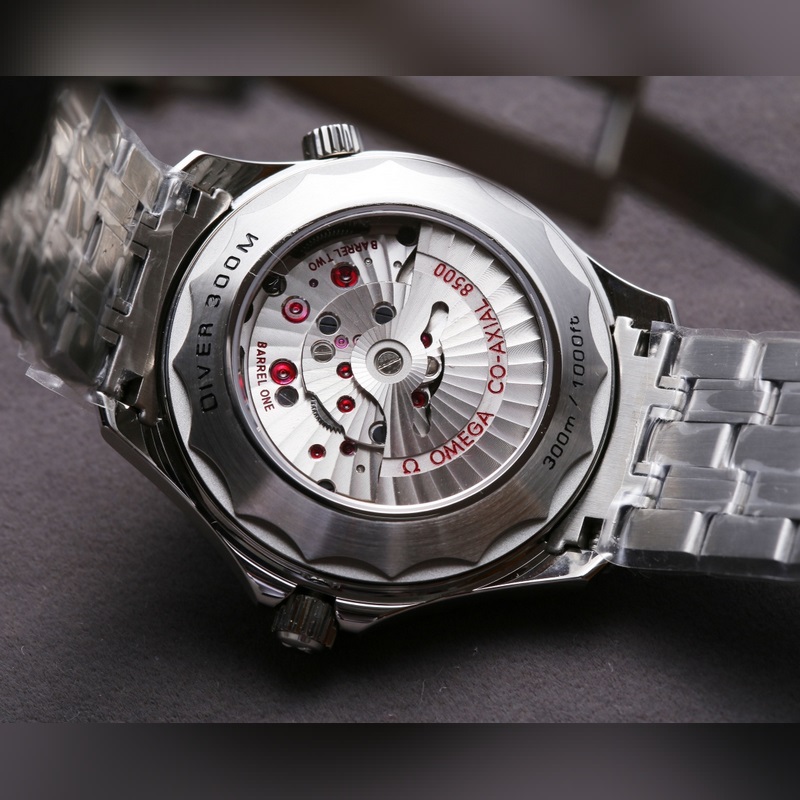 Omega Seamaster 300M Green Dial 2024 New Release-8