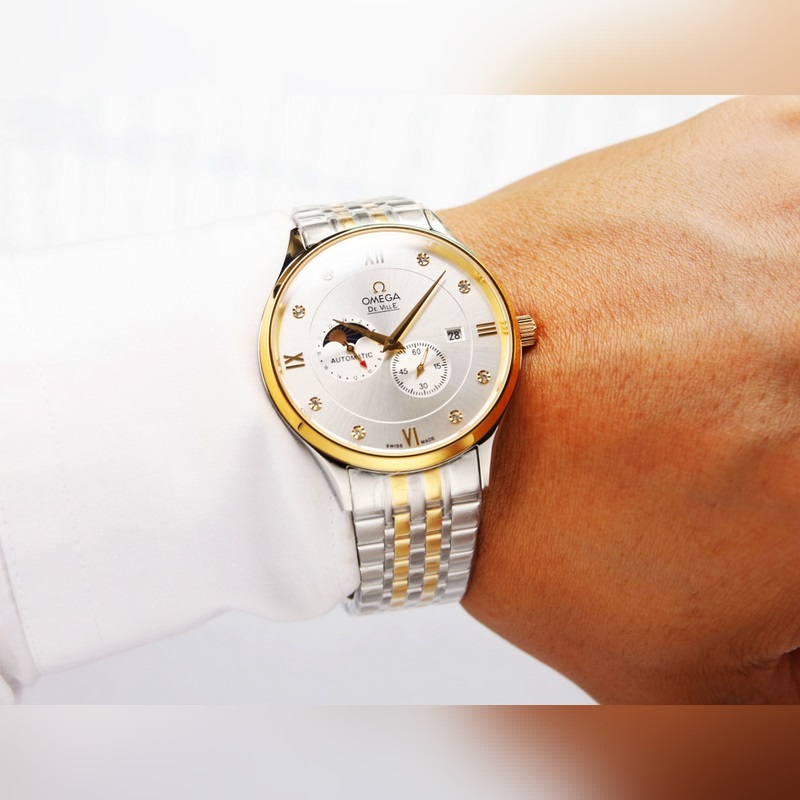 Omega Constellation 8219 Waterproof up to 5 ATM Swim-Friendly-4