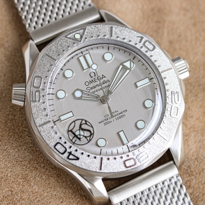 OMEGA Seamaster Diver 300M 007 Edition New Release-5