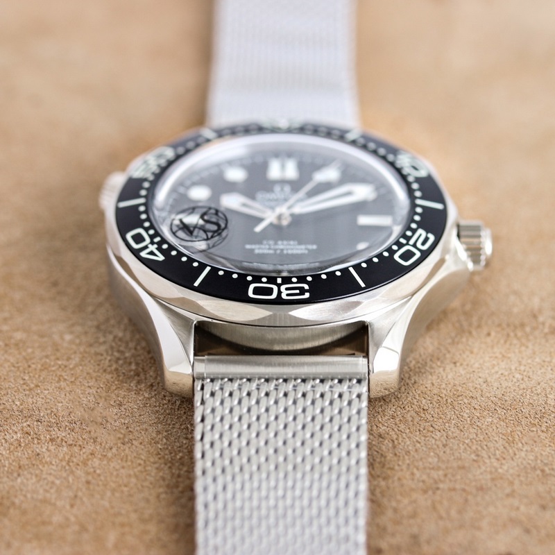 OMEGA Seamaster Diver 300M 007 Edition New Release with Premium Quality-5