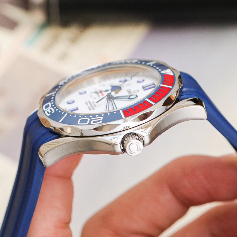 Omega Seamaster Moonphase Automatic Super Luminous Swiss Made-6