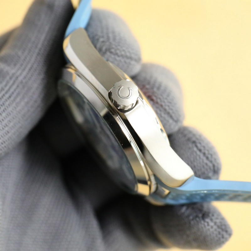 Omega Seamaster Series New Pearl Clasp Replica Watch Arrivals with Quality Features-4