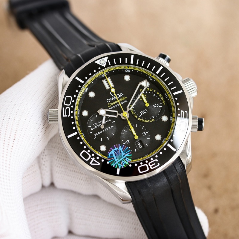 Omega Seamaster 300M Fine Texture Bright Dial Detailed Lines-4