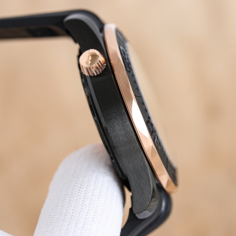 Omega Seamaster 300M Black Ceramic Replica Watch Bold Luxury&Quality-6