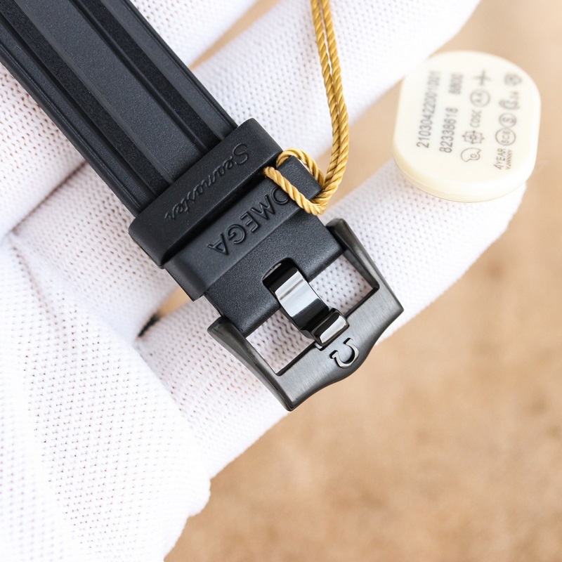 Omega Seamaster 300M Black Ceramic Replica Watch Bold Luxury&Quality-7