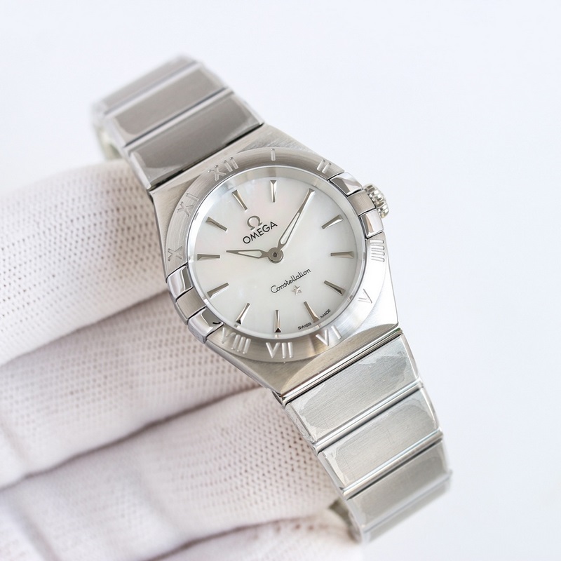 Omega Constellation 28mm Swiss Quartz Replica Watch A Masterpiece of Classic Elegance-5