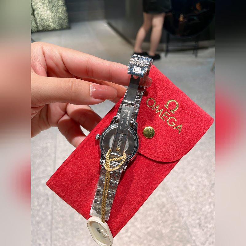 Omega Constellation Elegant Series Exceptional Quality and Craftsmanship-3