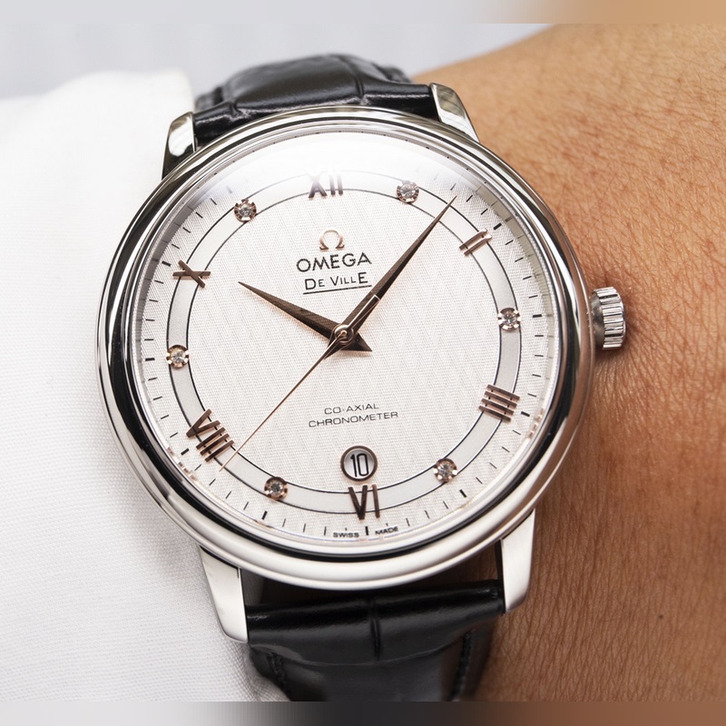 Omega De Ville Couples Replica Watch Authentic Model Sunburst Dial Sapphire Crystal-3