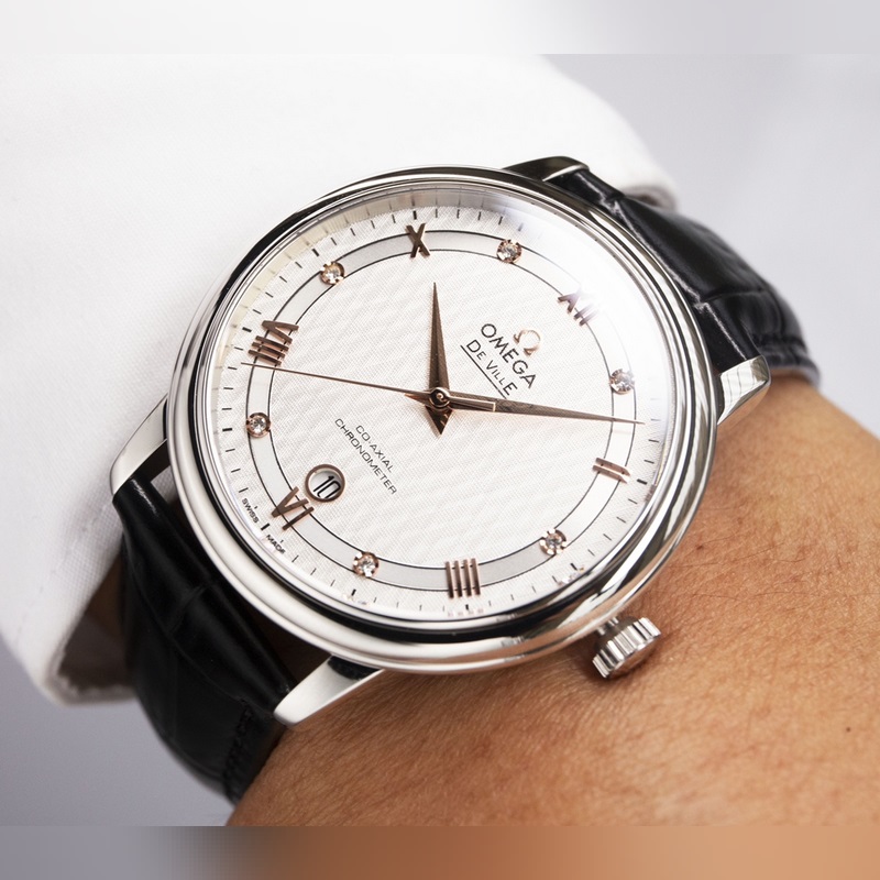 Omega De Ville Couples Replica Watch Authentic Model Sunburst Dial Sapphire Crystal-5