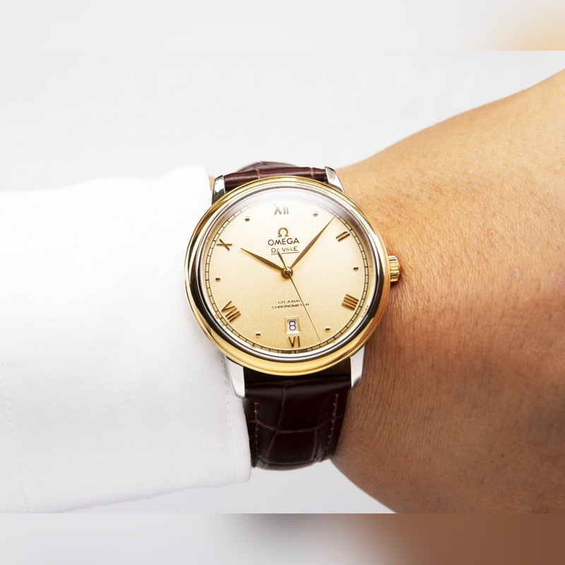 Omega De Ville Couple Replica Watch Authentic Sunburst Dial Arc Glass High Quality-2