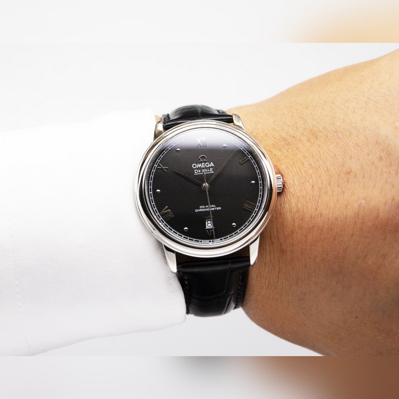 Omega De Ville Couple Replica Watch Genuine Sunburst Dial Arc Glass-2