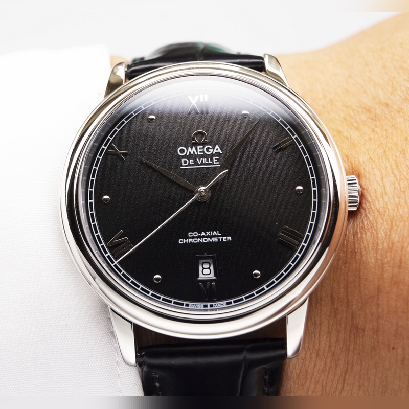 Omega De Ville Couple Replica Watch Genuine Sunburst Dial Arc Glass-3