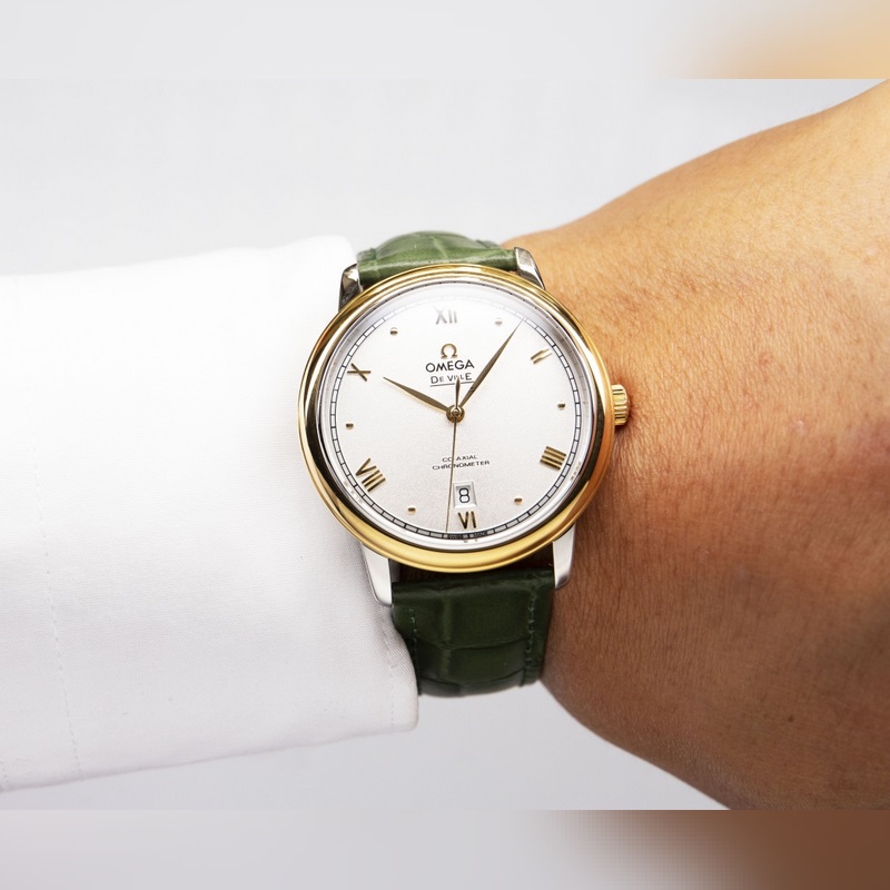 Omega De Ville Cosmic Couple Replica Watch Genuine Sunburst Dial Curved Sapphire Glass-2