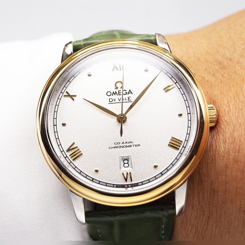 Omega De Ville Cosmic Couple Replica Watch Genuine Sunburst Dial Curved Sapphire Glass-3