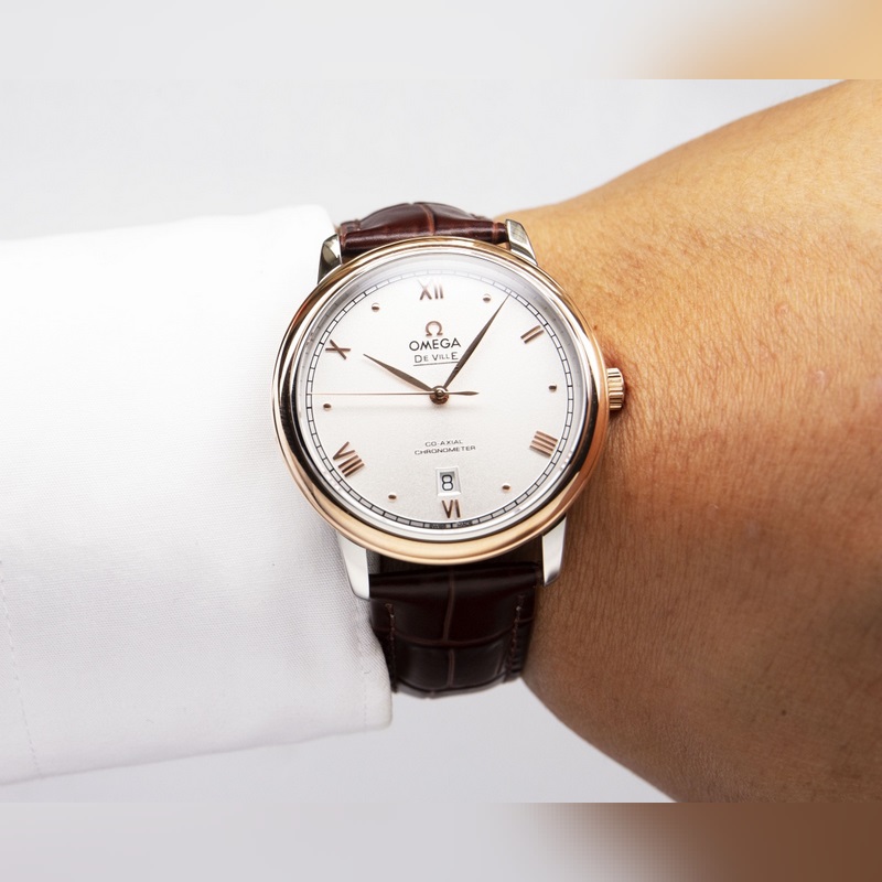 Omega De Ville Couple Replica Watch Genuine Sunburst Dial Arc Surface Glass-2