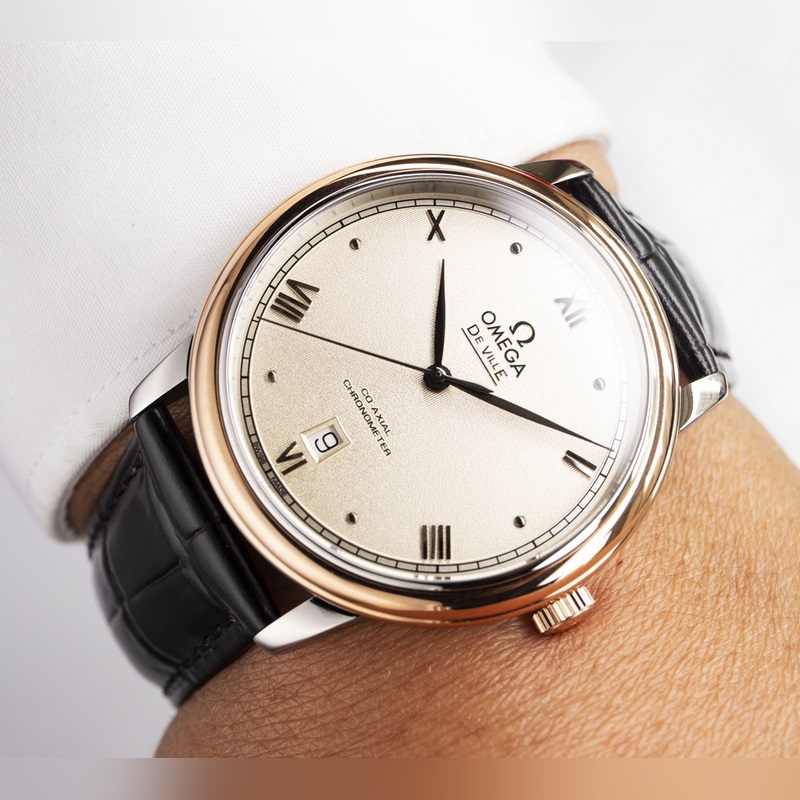 Omega De Ville Co-Axial Couple's Replica Watch Genuine Sunburst Dial-5