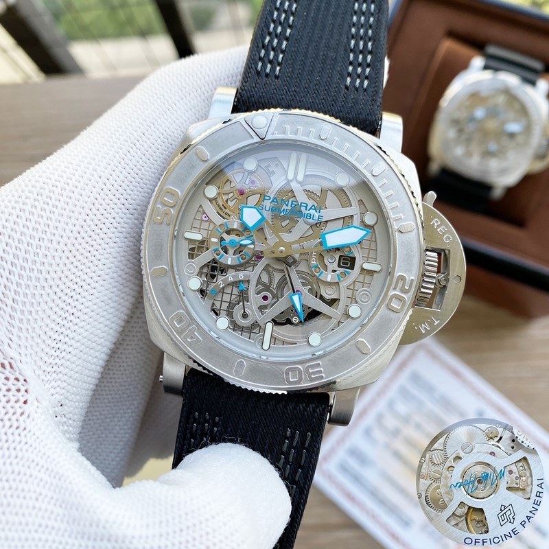 Panerai V7 Submersible APM1108 47mm Luxury Replica Watch-2