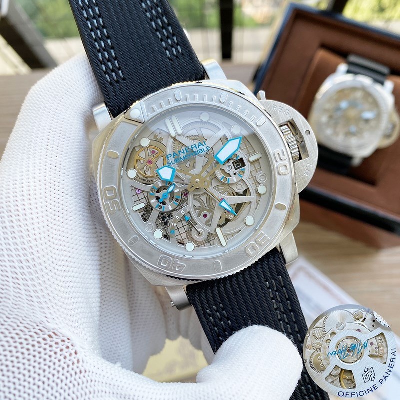 Panerai V7 Submersible APM1108 47mm Luxury Replica Watch-4