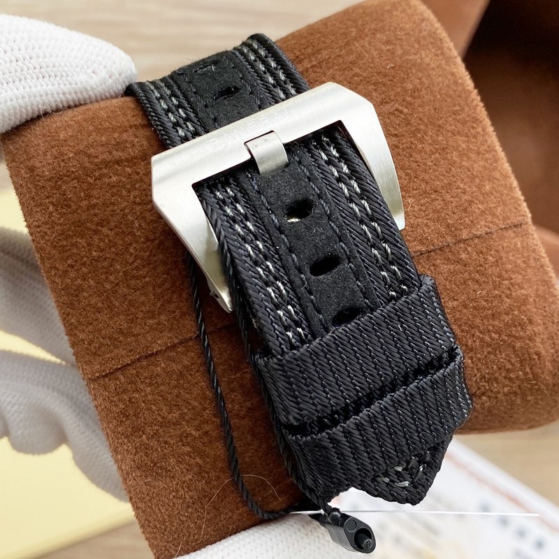 Panerai Submersible BMG-TECH 47mm Metal Glass Replica Watch-4