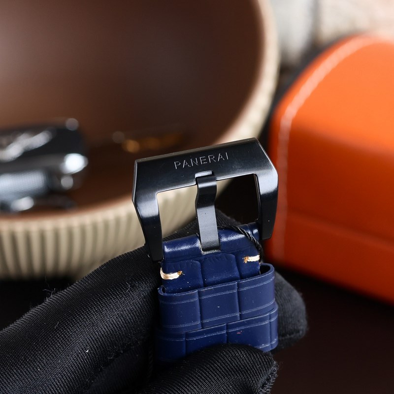 Panerai Submersible BMG-Tech 47mm Metal Glass Replica Watch-7