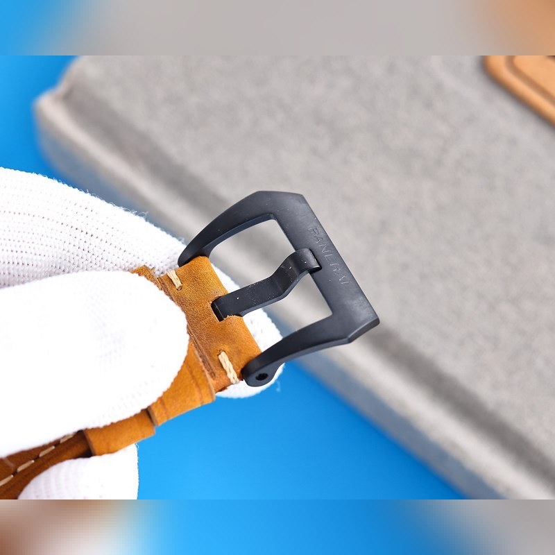 Panerai PAM00441 Luminor Replica Watch Premium Quality Timepiece-7