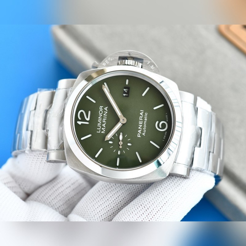 Panerai Luminor 01304 Series 44mm Stainless Steel Polished-2