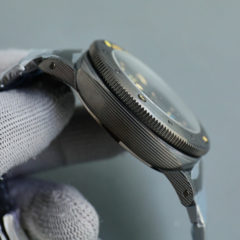 Panerai Submersible BMG-Tech 47mm New Release-6