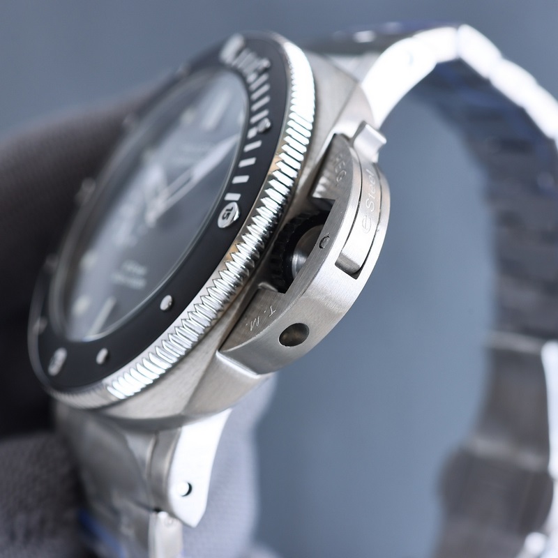 Panerai SUBMERSIBLE BMG-TECH 47mm Latest V7 Edition-6