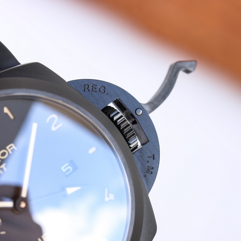 Panerai Luminor 1950 PAM00441 44mm Replica Watch Quality Timepiece-2